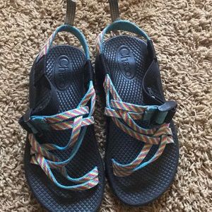 Girls Chacos great condition!